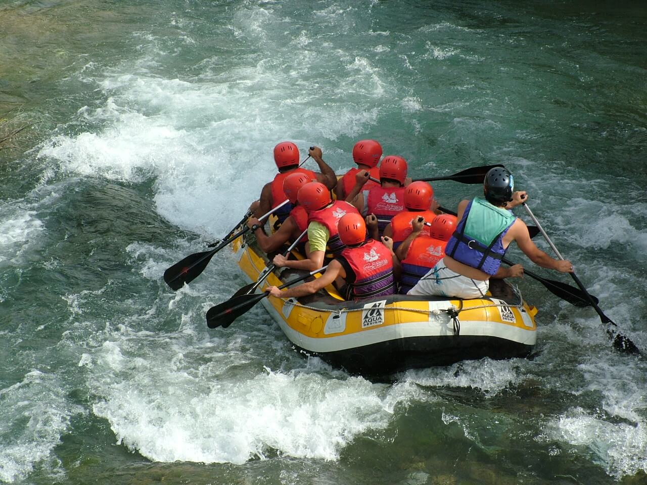 Liban: Experiență de rafting în râul Al-Assi