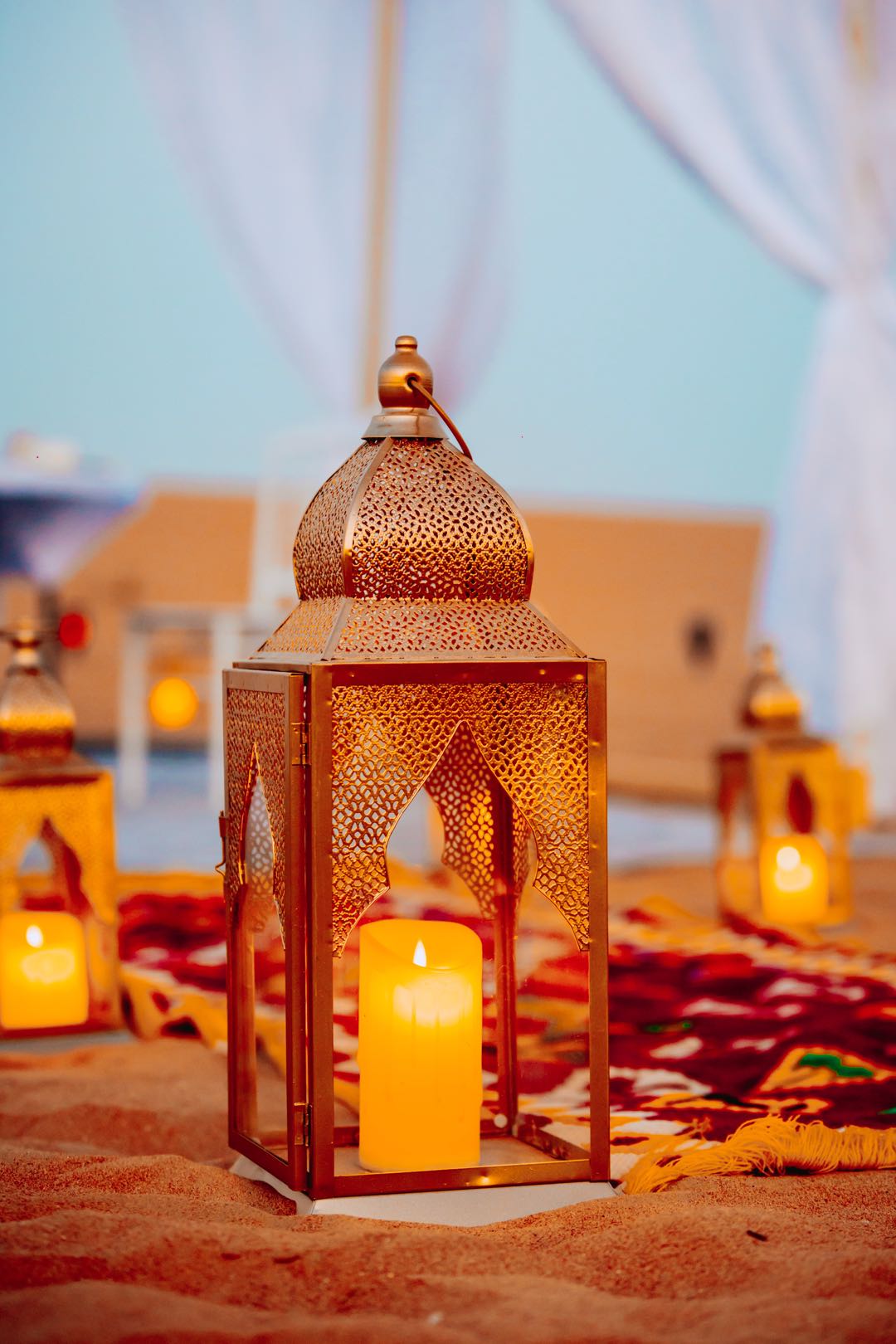 Dubai: Paramotor With Premium Dining Setup in Desert Experience