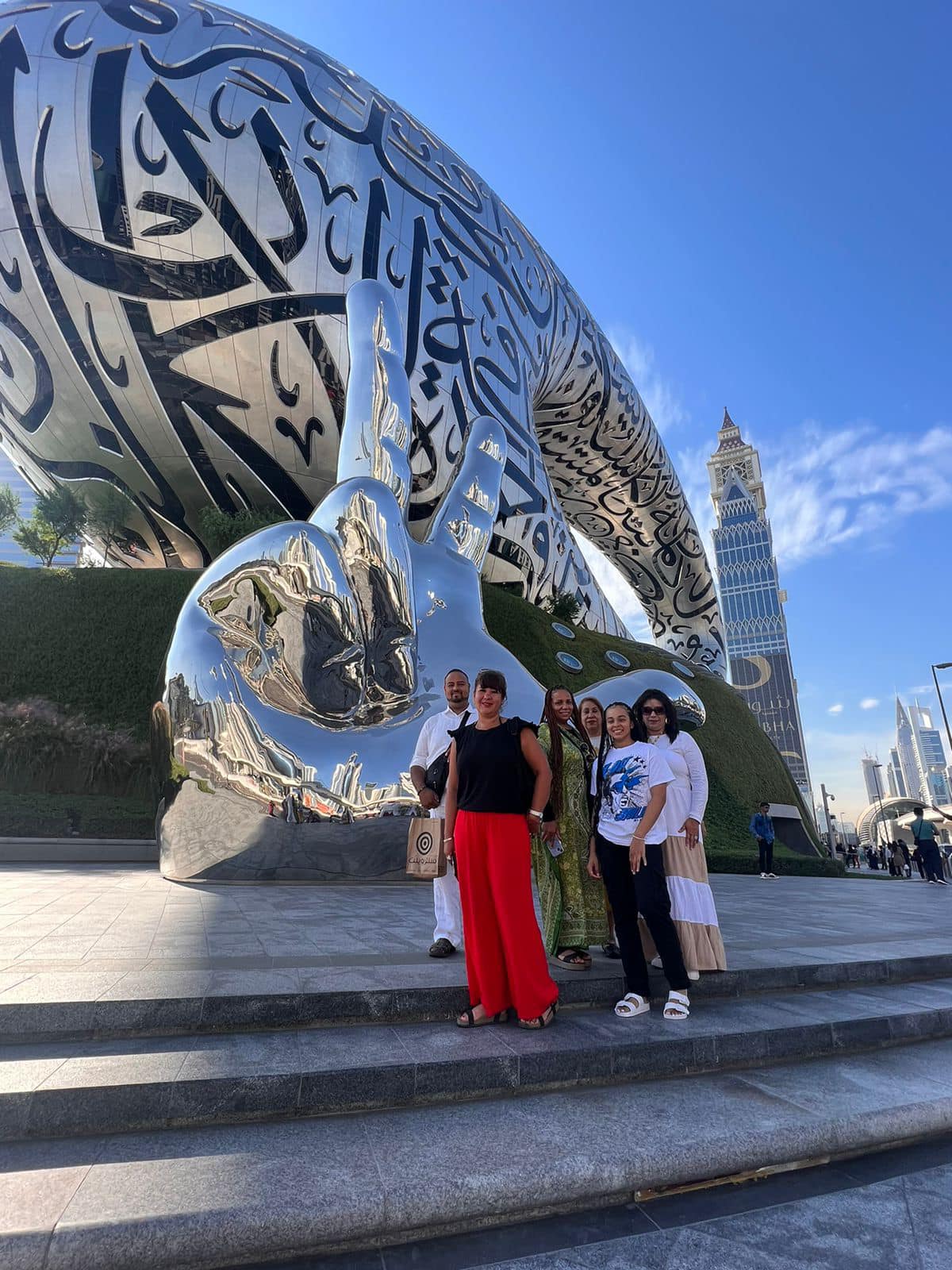 Dubai: Modern Architecture & Sightseeing Guided City Tour
