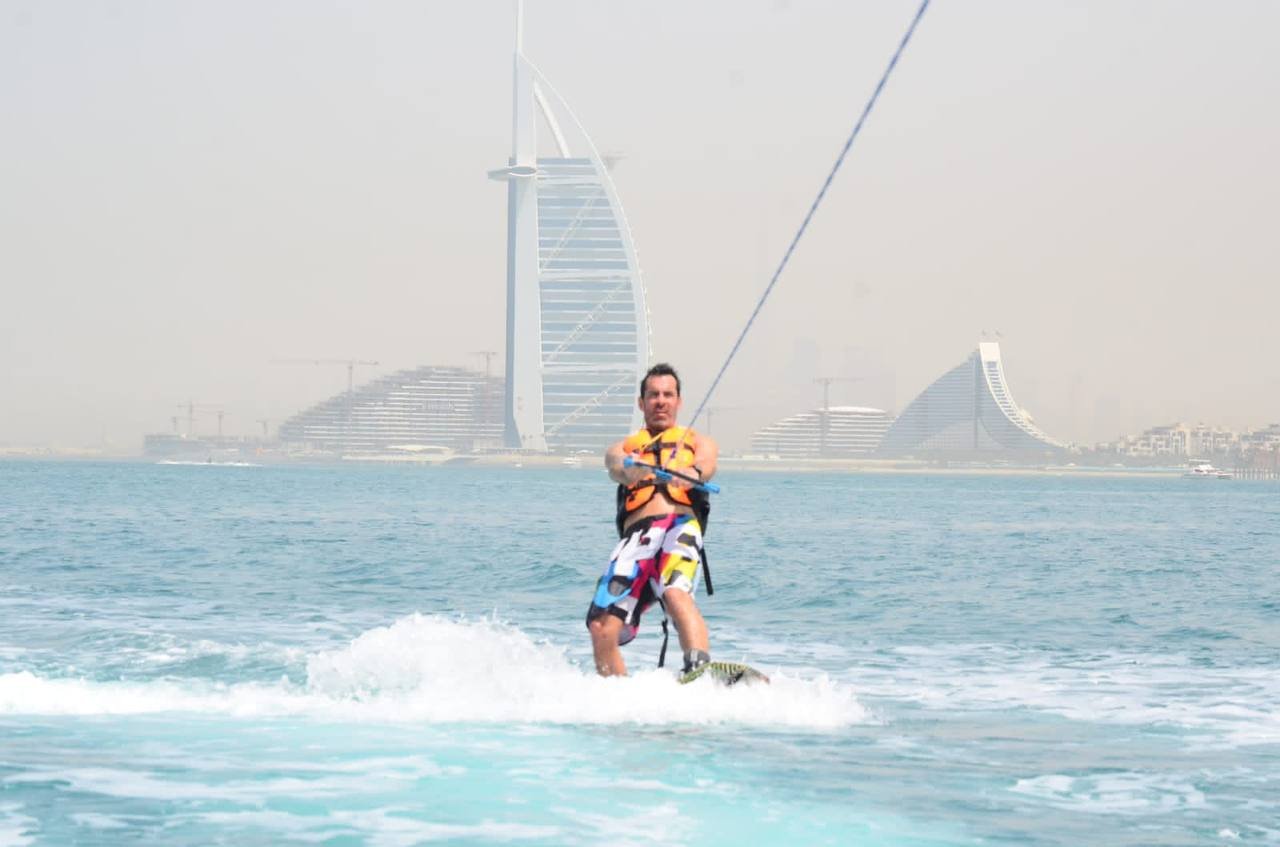 Dubai: wakeboard a Palm Jumeirah