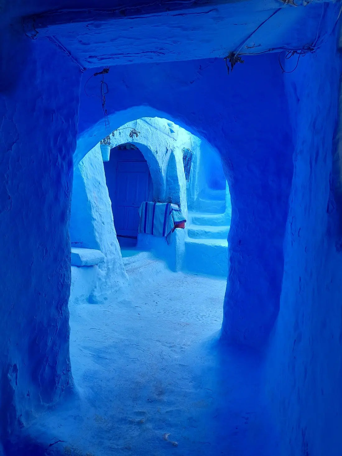 From Fès: Transfer nach Tanger mit Besuch in Chefchaouen