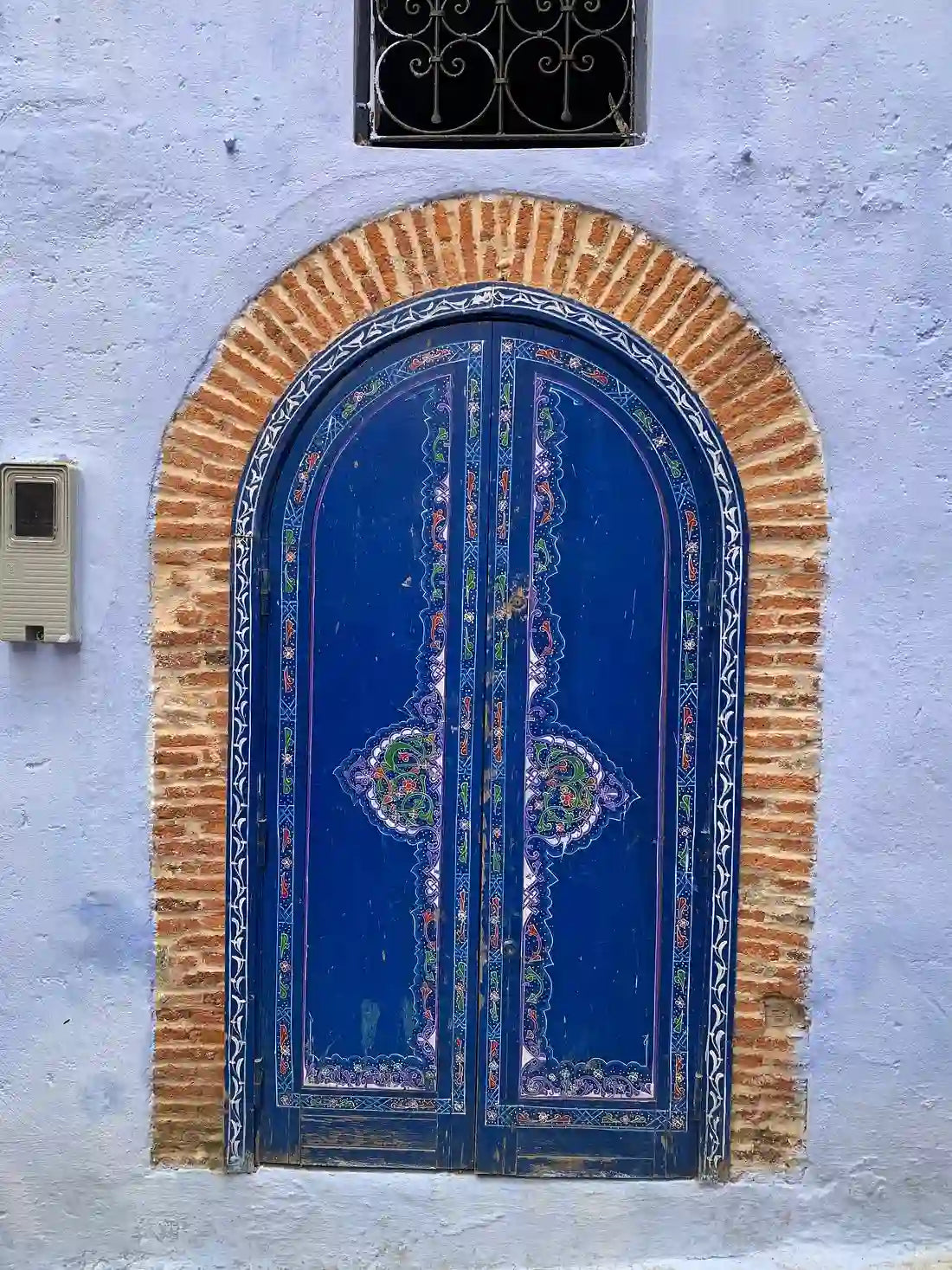 From Fès: Transfer nach Tanger mit Besuch in Chefchaouen