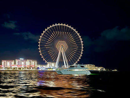 Dubai Marina: Atlantis Luxury Speedboat Tour