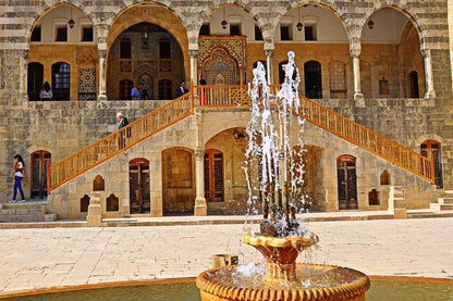 Din Beirut: Tur Beiteddin și Deir El Qamar cu prânz
