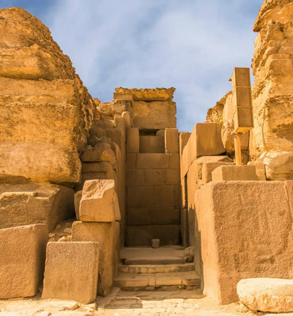 Cairo: Giza Pyramids and Sphinx Tour with River Nile Felucca Sailboat Ride