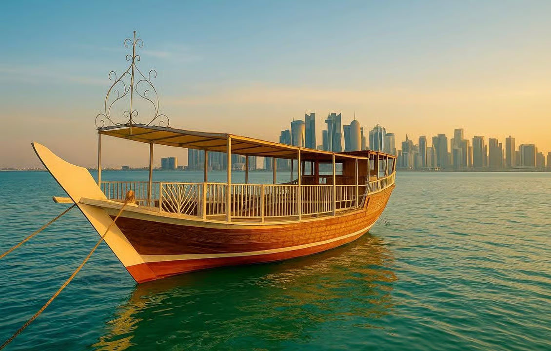 Doha: Cruzeiro Tradicional de Dhow no Porto, Vista do Skyline e Pôr do Sol