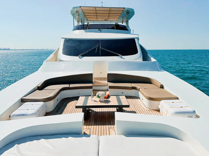 Dubai: Stardom Boat 140 ft Private Boat Trip