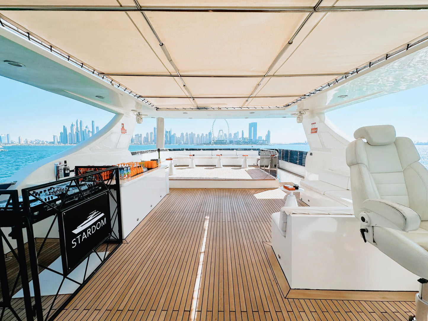 Dubai: Stardom Boat 140 ft Private Boat Trip