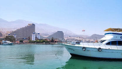 Ain El Sokhna: Passeio Privado de Barco de Snorkeling de Manchester com Almoço e Bebidas Não Alcoólicas