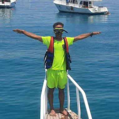 Ain El Sokhna: Passeio Privado de Barco de Snorkeling de Manchester com Almoço e Bebidas Não Alcoólicas