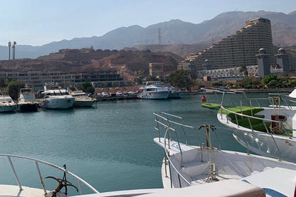 Ain El Sokhna: Passeio Privado de Barco de Snorkeling de Manchester com Almoço e Bebidas Não Alcoólicas