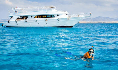 Ain El Sokhna: Passeio Privado de Barco de Snorkeling de Manchester com Almoço e Bebidas Não Alcoólicas
