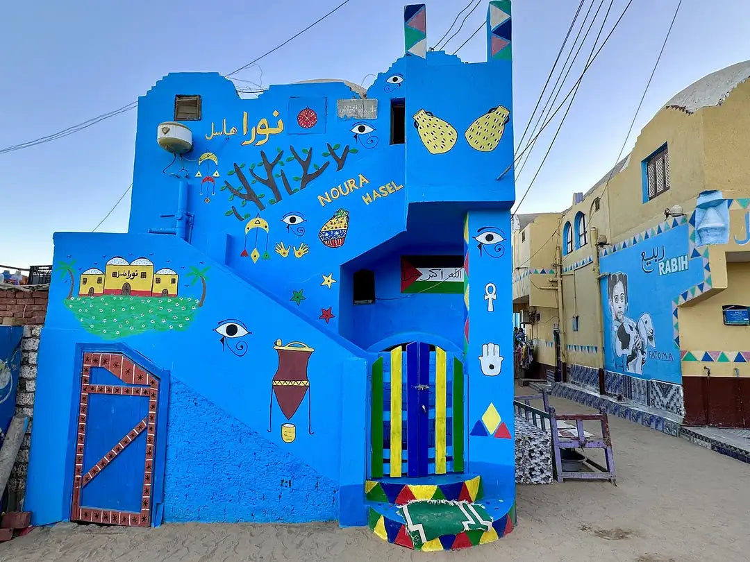 أسوان: جولة إرشادية في القرية النوبية وركوب قارب آلي في نهر النيل