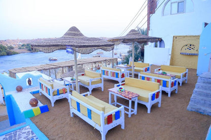 أسوان: جولة إرشادية في القرية النوبية وركوب قارب آلي في نهر النيل