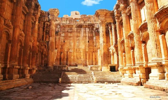 بيروت: بعلبك والتجديف في جولة خاصة في نهر العاصي