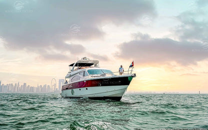Dubai: 90 FT Big Daddy (Party) Duretti Yacht Tour