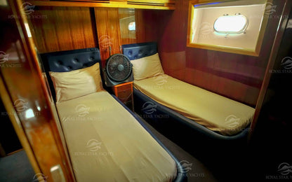 Dubai: 90 FT Big Daddy (Party) Duretti Yacht Tour