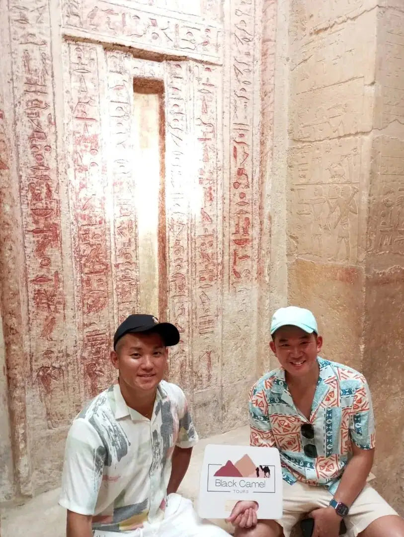 开罗：吉萨金字塔、萨卡拉和孟菲斯一日导览游（含午餐）