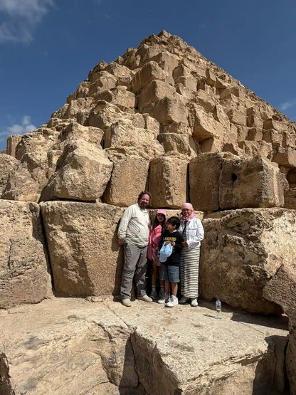 Il Cairo: tour privato di un’intera giornata alle Piramidi di Giza, alla Sfinge e al Grande Museo Egizio