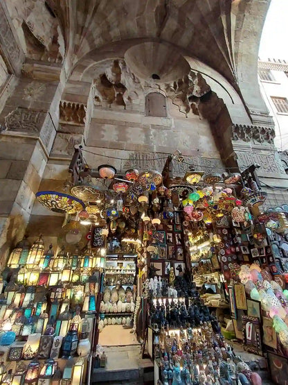 Kairo: Tur Sehari Penuh ke Museum Mesir, Piramida, dan Bazaar dengan Pemandu