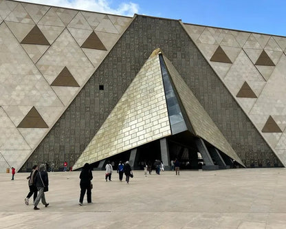 Le Caire : visite guidée du Grand Musée égyptien et de Khan el-Khalili avec déjeuner
