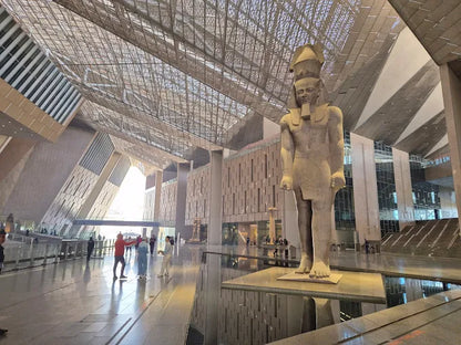 Le Caire : Visite guidée privée des Pyramides de Gizeh et du Grand Musée Égyptien - Journée complète