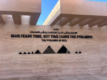 Cairo: Private Tour to the Pyramids, Sphinx and Sakkara with Tour Guide