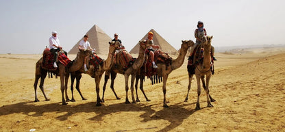 Cairo: Pyramids, Sphinx and Felucca Ride Private Tour for Layover