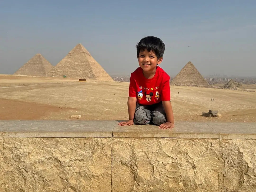 Cairo: Pyramids, Sphinx and Felucca Ride Private Tour for Layover