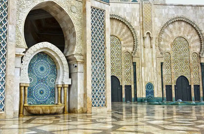 Casablanca: Private City Tour with Airport Transfer for Layovers