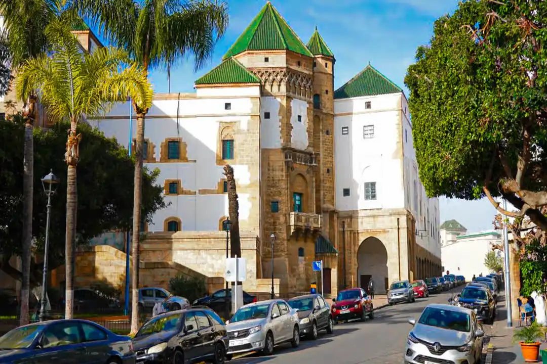 Casablanca: Private City Tour with Airport Transfer for Layovers