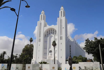 Casablanca: Private City Tour with Airport Transfer for Layovers