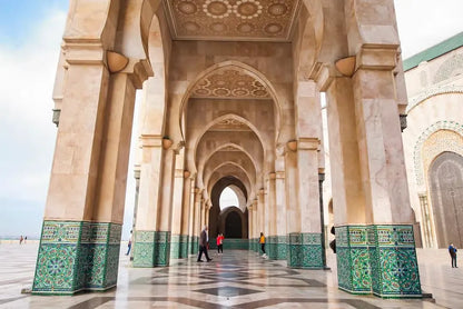 Casablanca: Private City Tour with Airport Transfer for Layovers
