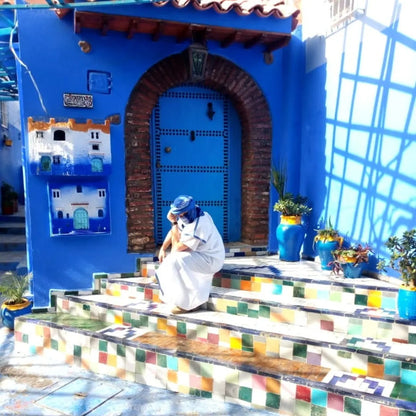 From Fès: Transfer nach Tanger mit Besuch in Chefchaouen