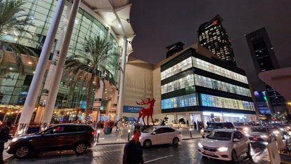 Doha: Guided Shopping Tour to Four Malls