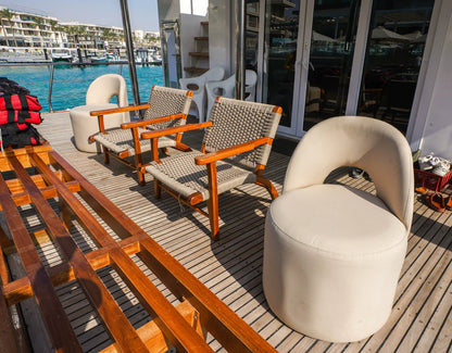 Marassi: Gita in Yacht Privato con Nuoto e Pranzo Opzionale sulla Costa Nord