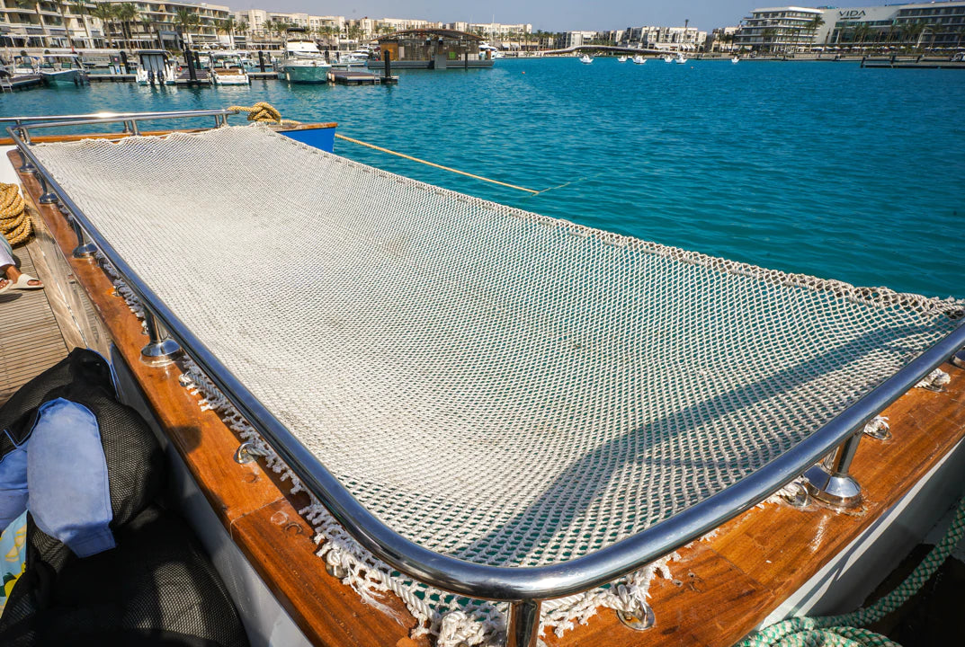 Marassi: Gita in Yacht Privato con Nuoto e Pranzo Opzionale sulla Costa Nord