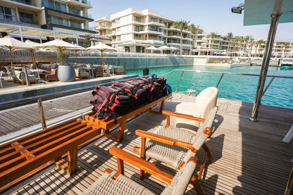 Marassi: Gita in Yacht Privato con Nuoto e Pranzo Opzionale sulla Costa Nord