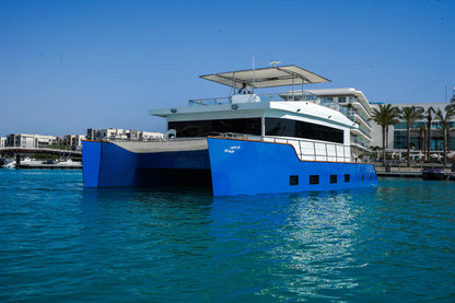 Marassi: Gita in Yacht Privato con Nuoto e Pranzo Opzionale sulla Costa Nord