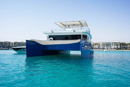 Marassi: Gita in Yacht Privato con Nuoto e Pranzo Opzionale sulla Costa Nord