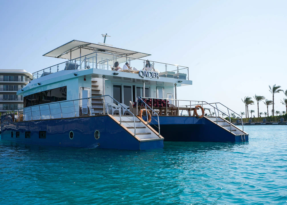Marassi: Gita in Yacht Privato con Nuoto e Pranzo Opzionale sulla Costa Nord