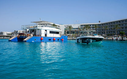 Marassi: Gita in Yacht Privato con Nuoto e Pranzo Opzionale sulla Costa Nord