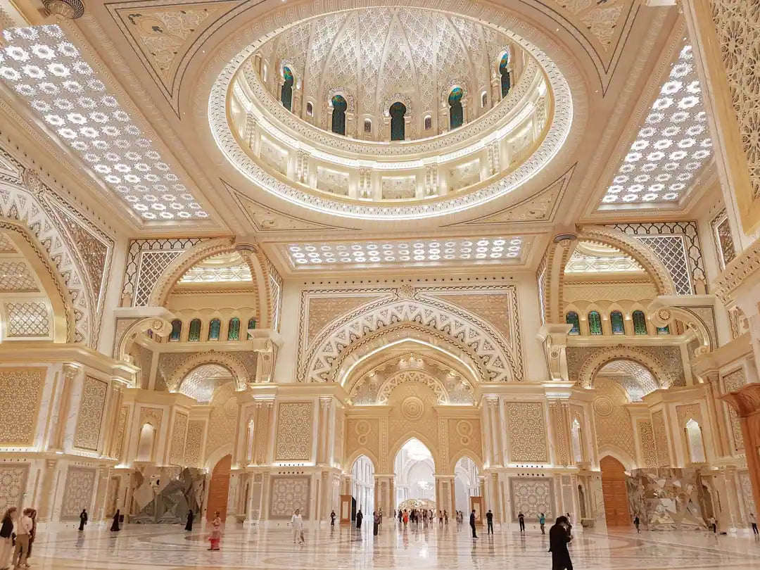 Ab Dubai: Ganztägige Premium-Sightseeing-Tour durch Abu Dhabi