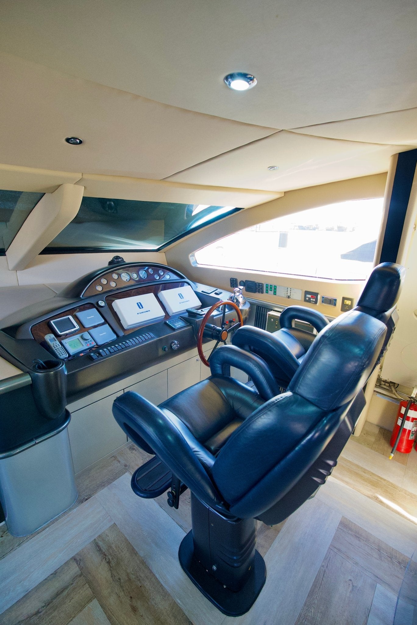 Dubai: privétour Sunseeker 90FT jacht