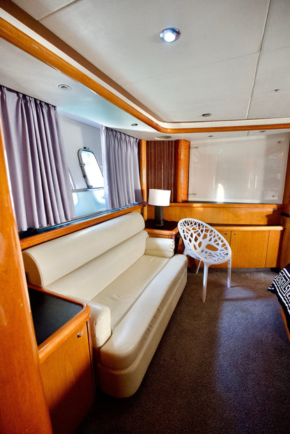 Dubai: privétour Sunseeker 90FT jacht
