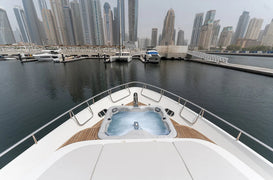 Dubai: Private Numarine 80FT EVA-Luxusyacht-Vermietung