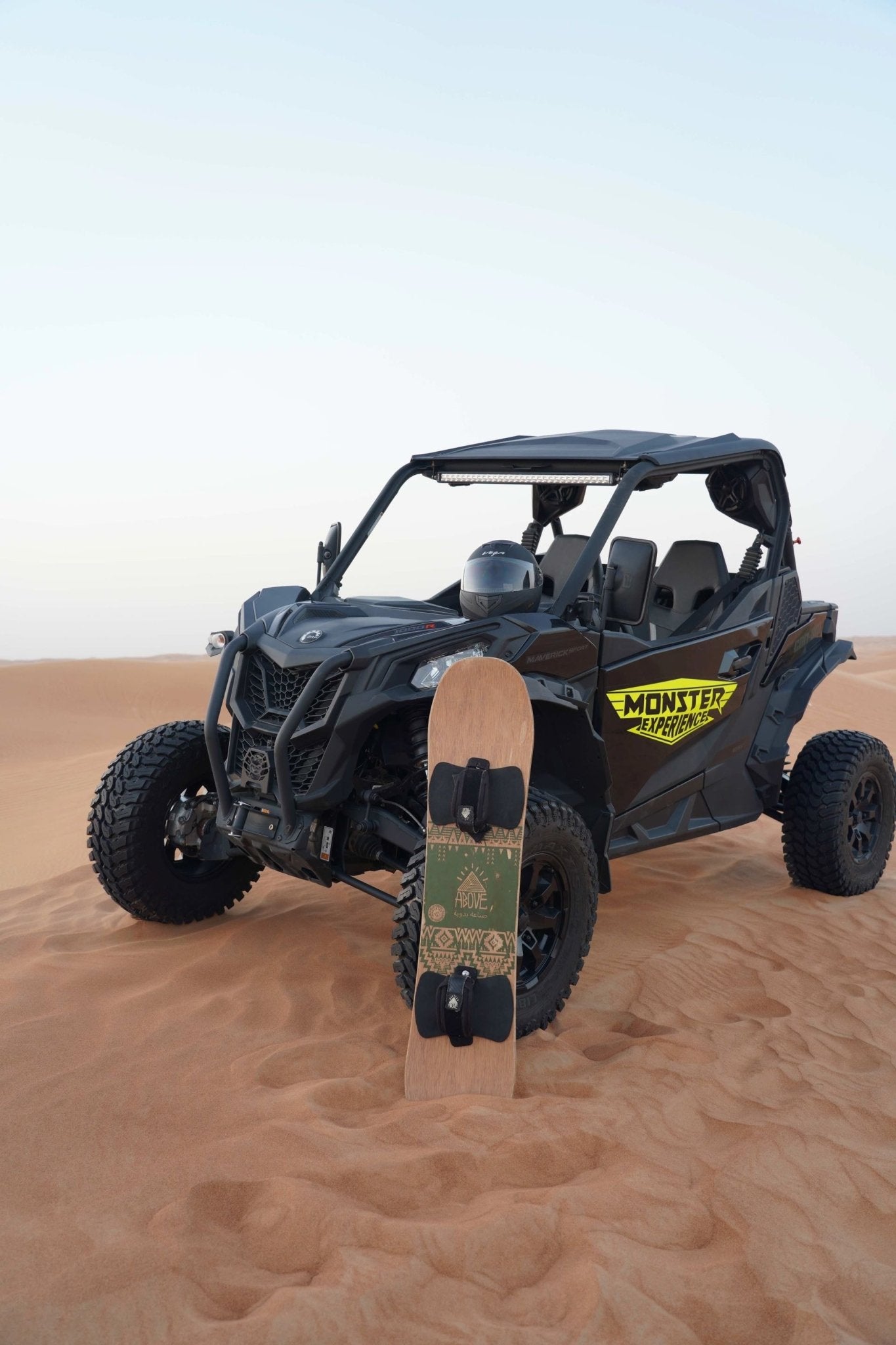 Dubai: passeio de buggy nas dunas Can-Am Maverick Sport 1000cc