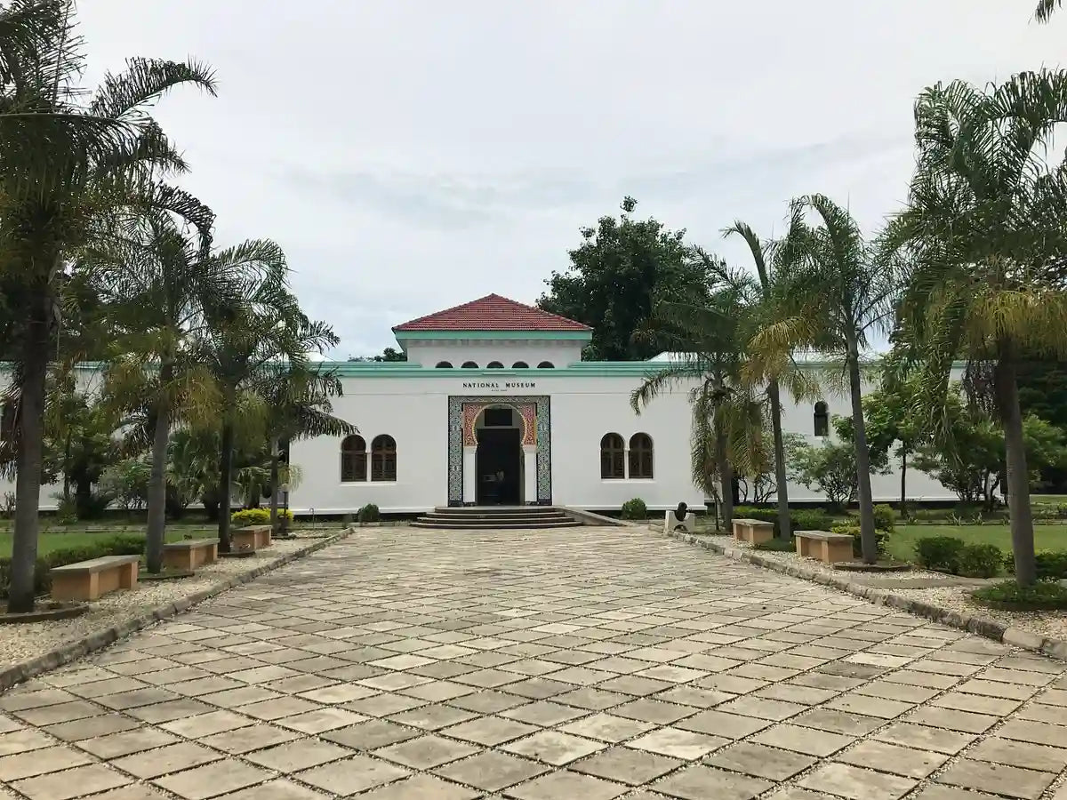 达累斯萨拉姆：当地导游带领的城市亮点拼团游