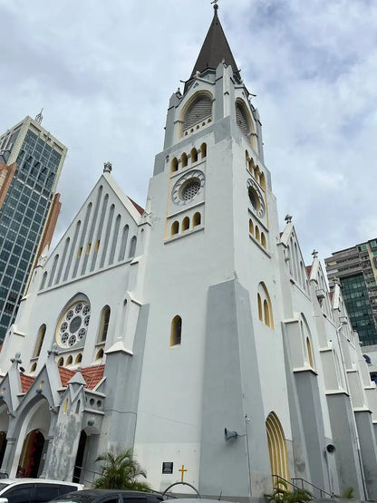 达累斯萨拉姆：当地导游带领的城市亮点拼团游