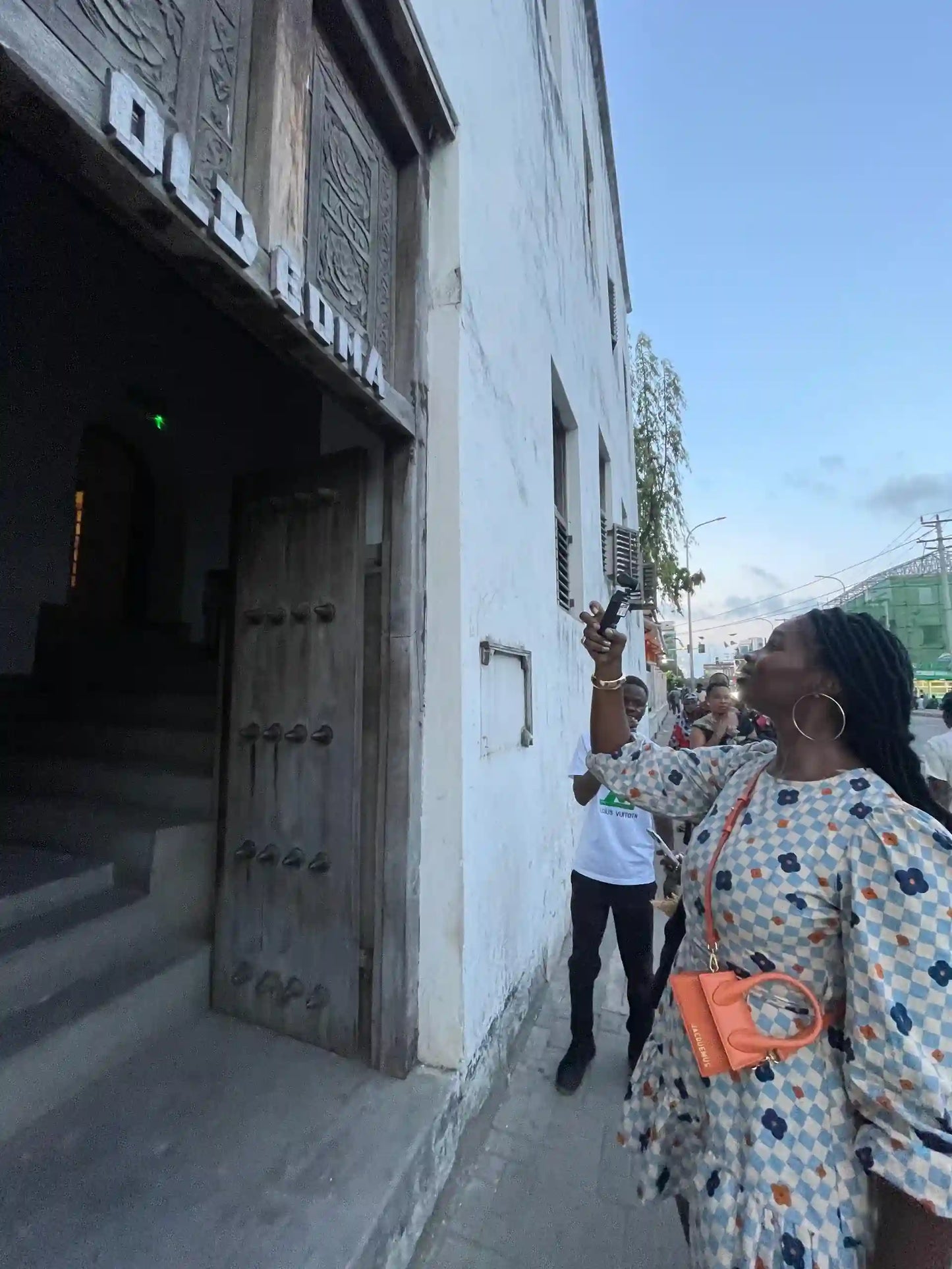 达累斯萨拉姆：嘟嘟车私人城市之旅，含街头美食品尝